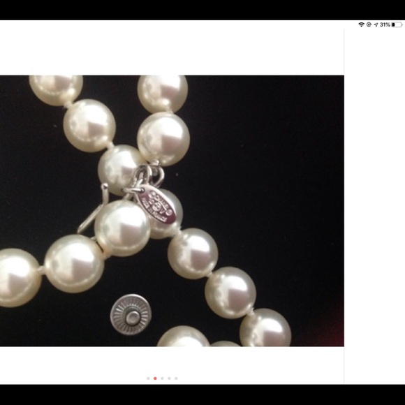 Chanel pearl belt. SOLD SOLD - Picture 2 of 8